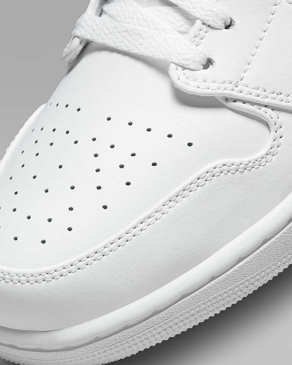 Nike air jordan 1 low trainers in white store